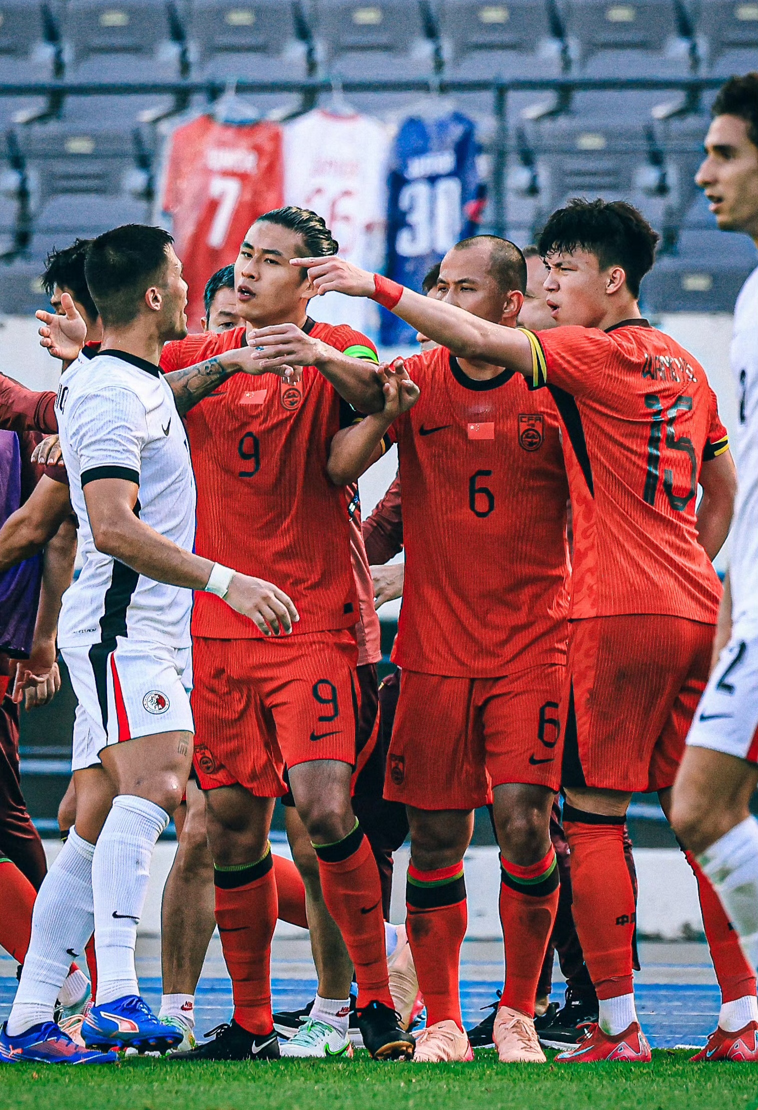 泰国队勇夺胜利，以一球小胜葡萄牙队