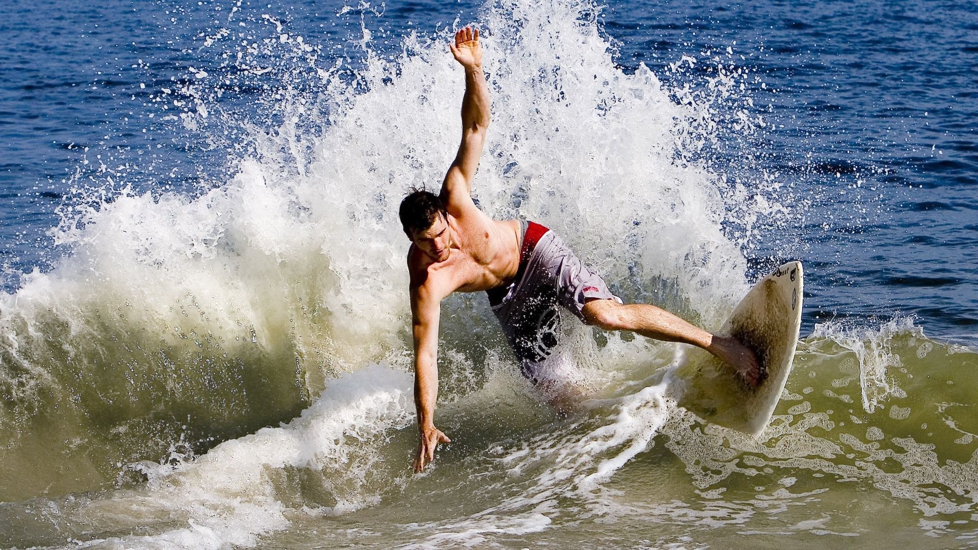 开云体育官方网站-当东方坚韧遇见西方魔术，福建队翻盘启示录，约基奇如何点燃赛场哲学